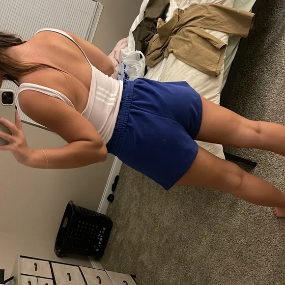 Adidas Tank - Picture 3 of 4